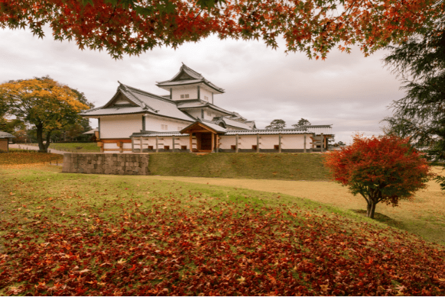 石川県の金沢城