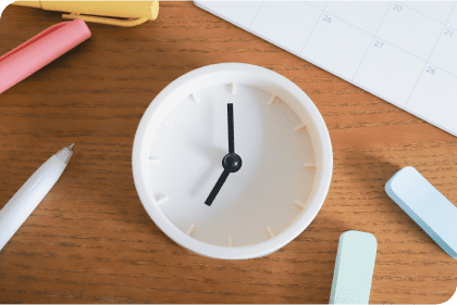 �ؐ��̃e�[�u���ɒu���ꂽ�������v�ƕ���̎ʐ^